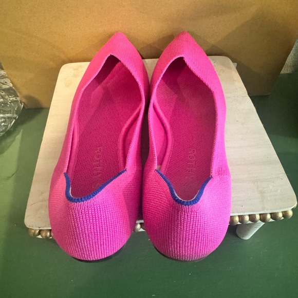 Rothys The Point Ballet Flat Dragon Fruit Pink Size 10 Womens EUC - Picture 5 of 8